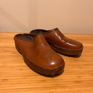 Cole Haan D10769 Brown Leather Slip-on Comfort Mules/Clogs Women Size 8